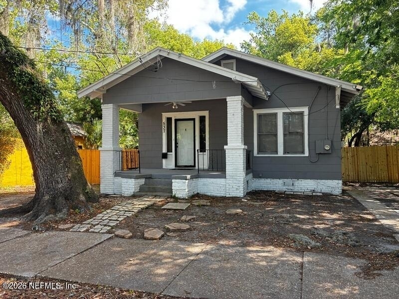 537 Alder Street - Photo 0