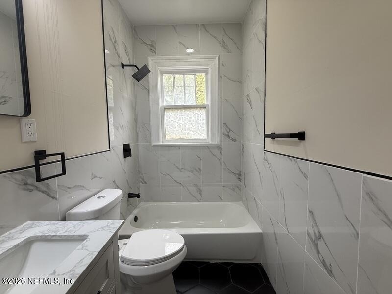 2744 Riverside Avenue - Photo 10