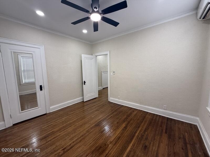 2744 Riverside Avenue - Photo 3