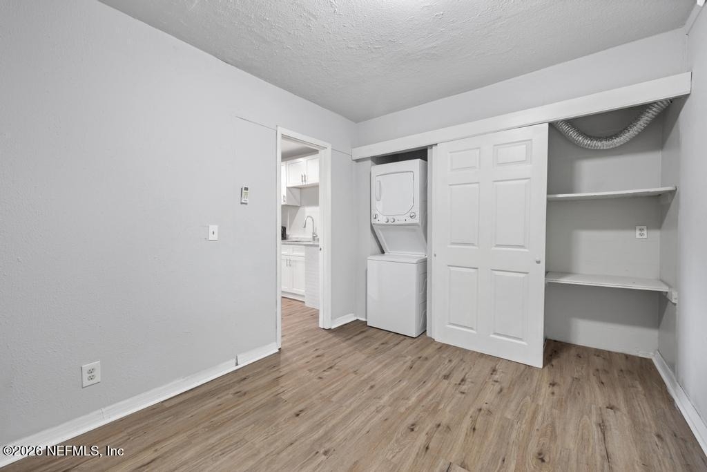 2146 Inwood Terrace - Photo 10