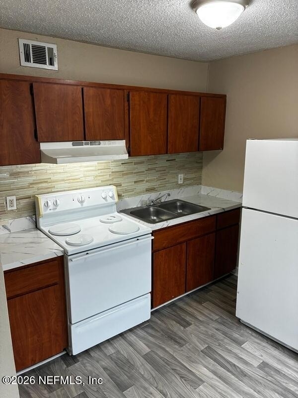 1823 6th Street - Photo 5