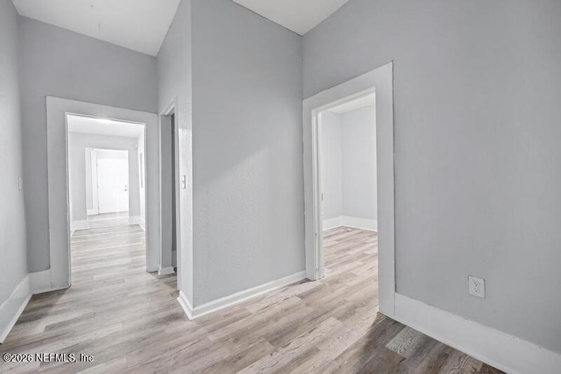 1648 W 36th Street - Photo 17