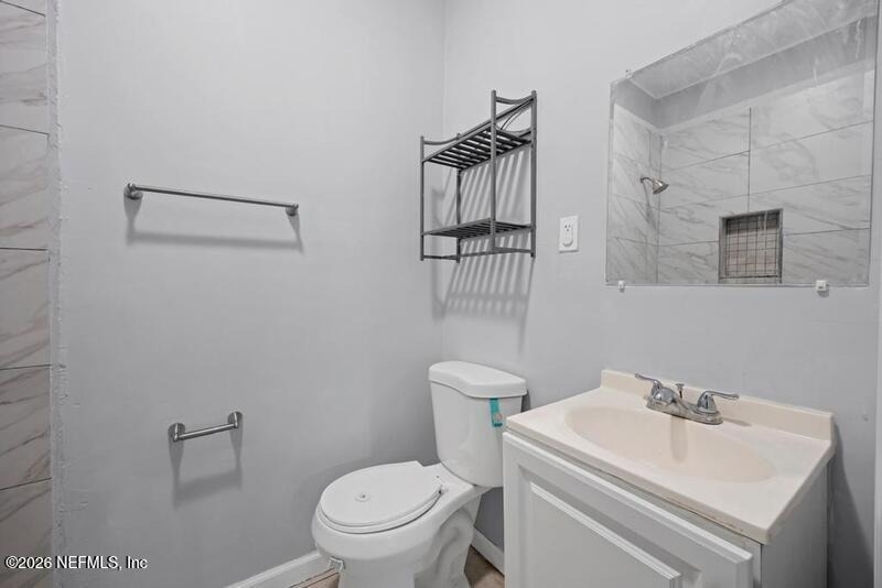 1648 W 36th Street - Photo 8