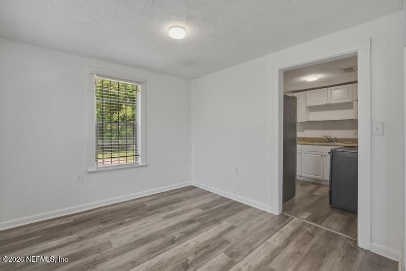1216 24th Street - Photo 6