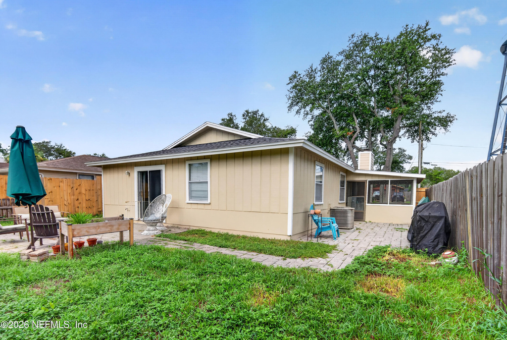 1155 13th Street N - Photo 15