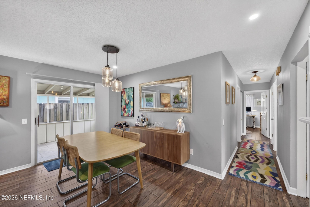 1155 13th Street N - Photo 3