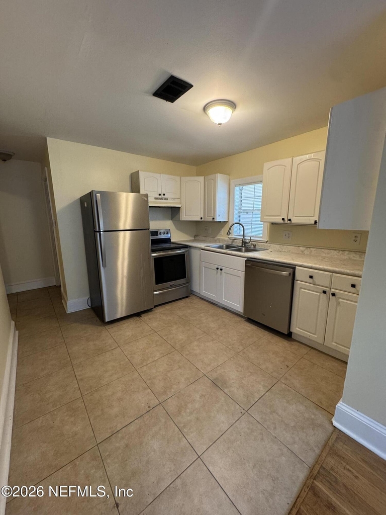 2908 Post Street - Photo 2