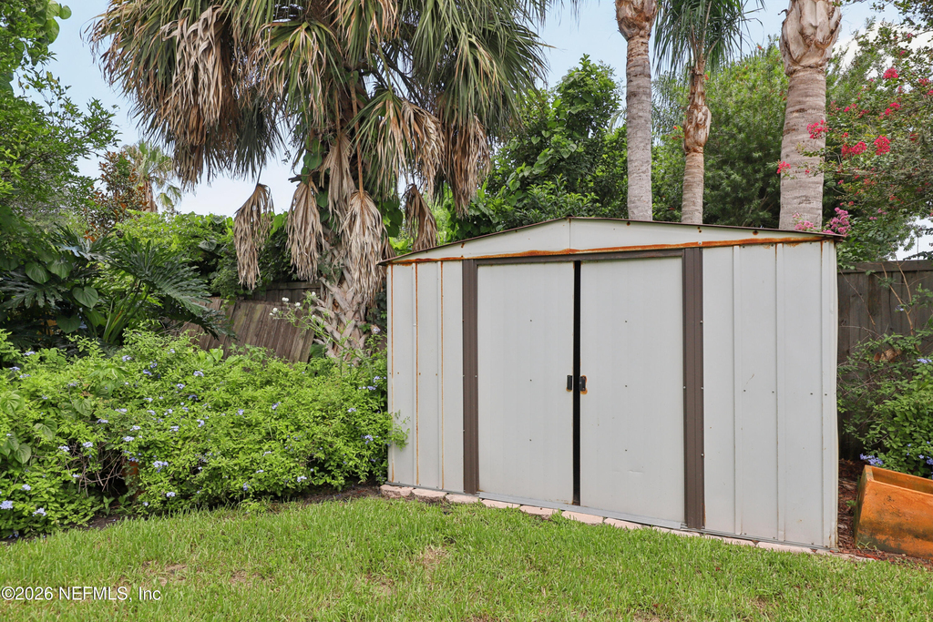 204 Crosstern Court - Photo 39