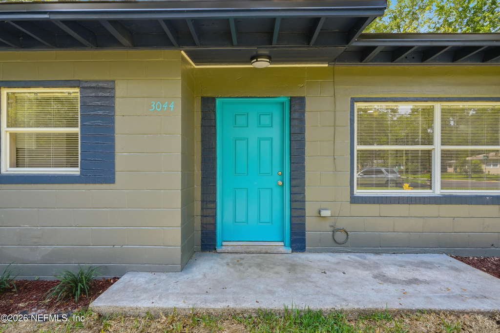 3044 W 9th Street - Photo 2