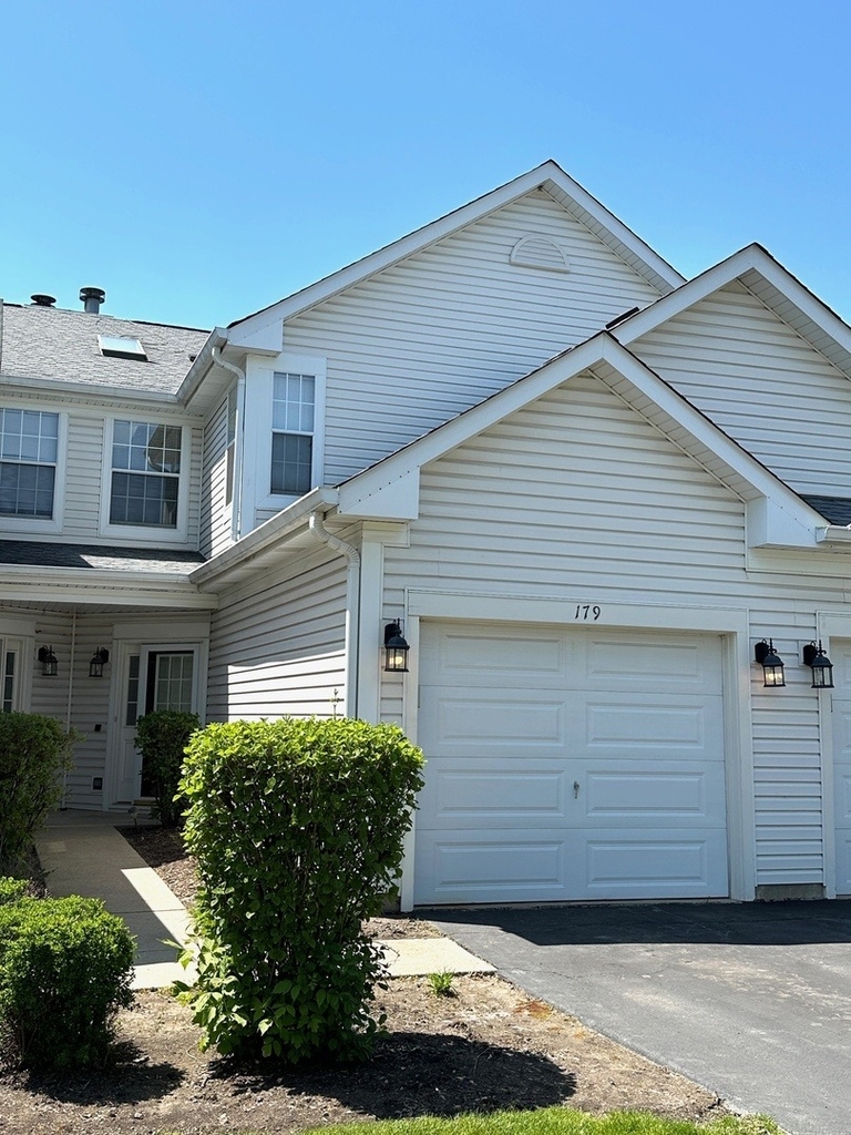 179 Polaris Drive - Photo 0