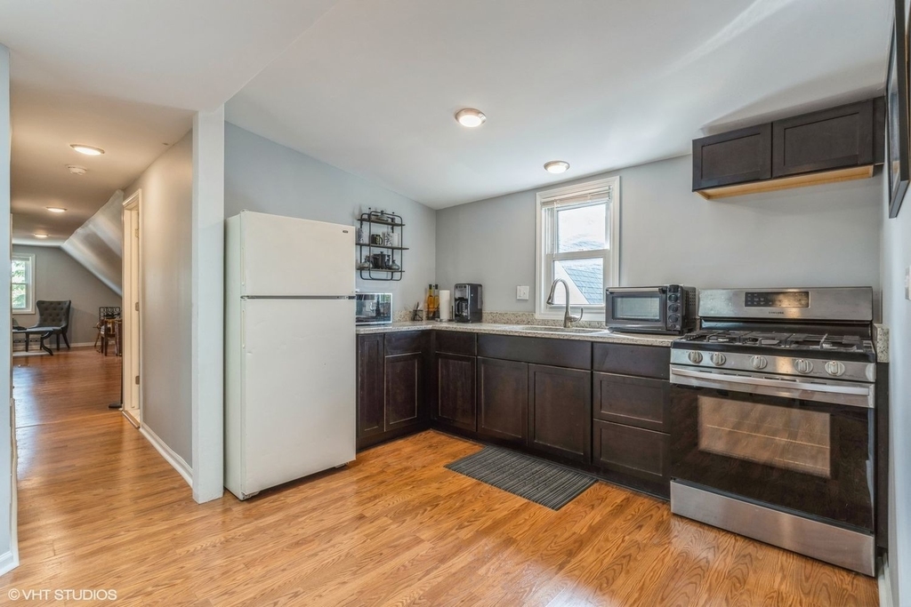 3575 N Milwaukee Avenue - Photo 7