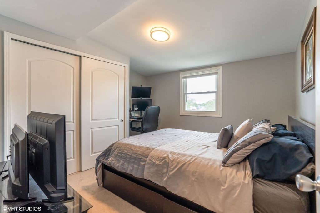 3575 N Milwaukee Avenue - Photo 5