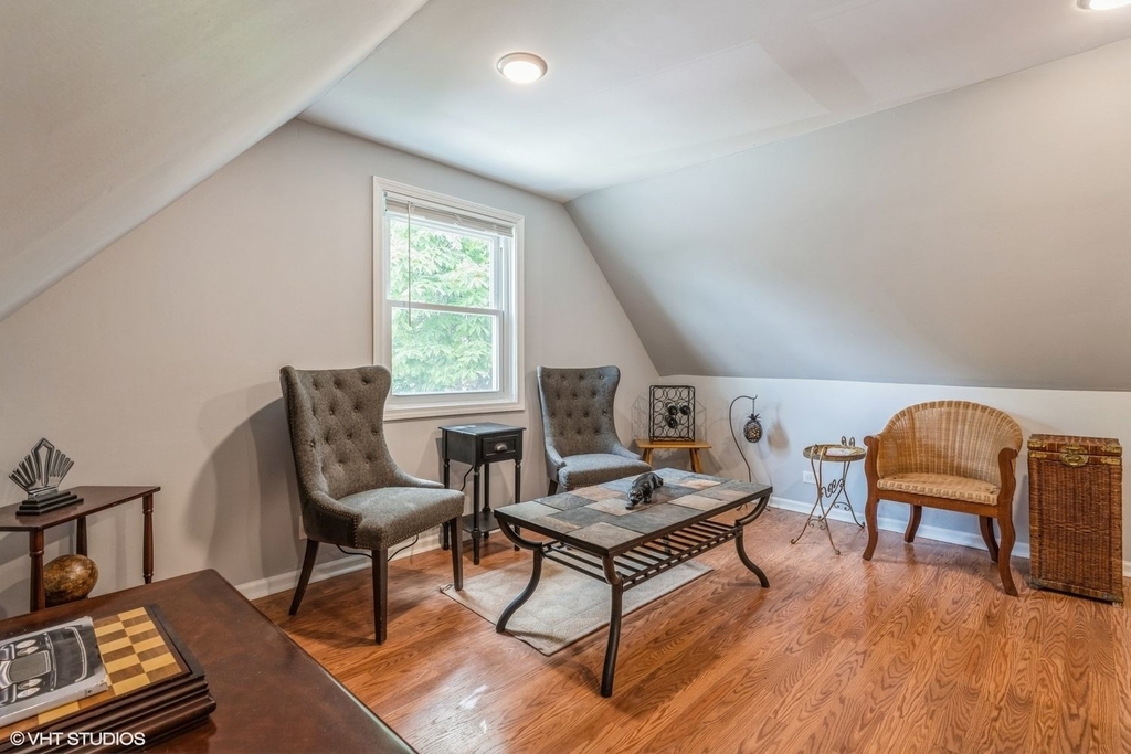 3575 N Milwaukee Avenue - Photo 3
