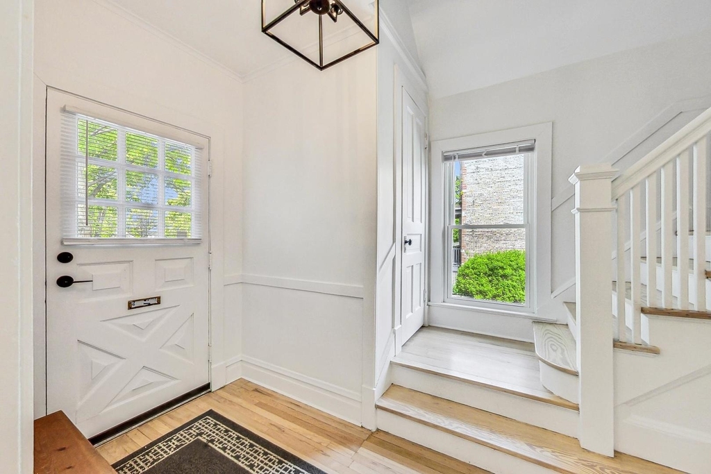 524 Park Avenue - Photo 2