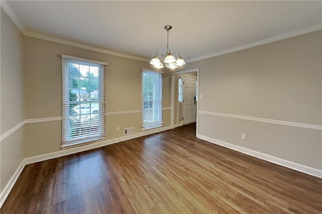 2052 Sumter Court - Photo 7