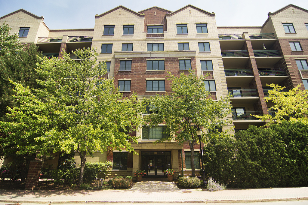 11 S Wille Street - Photo 0