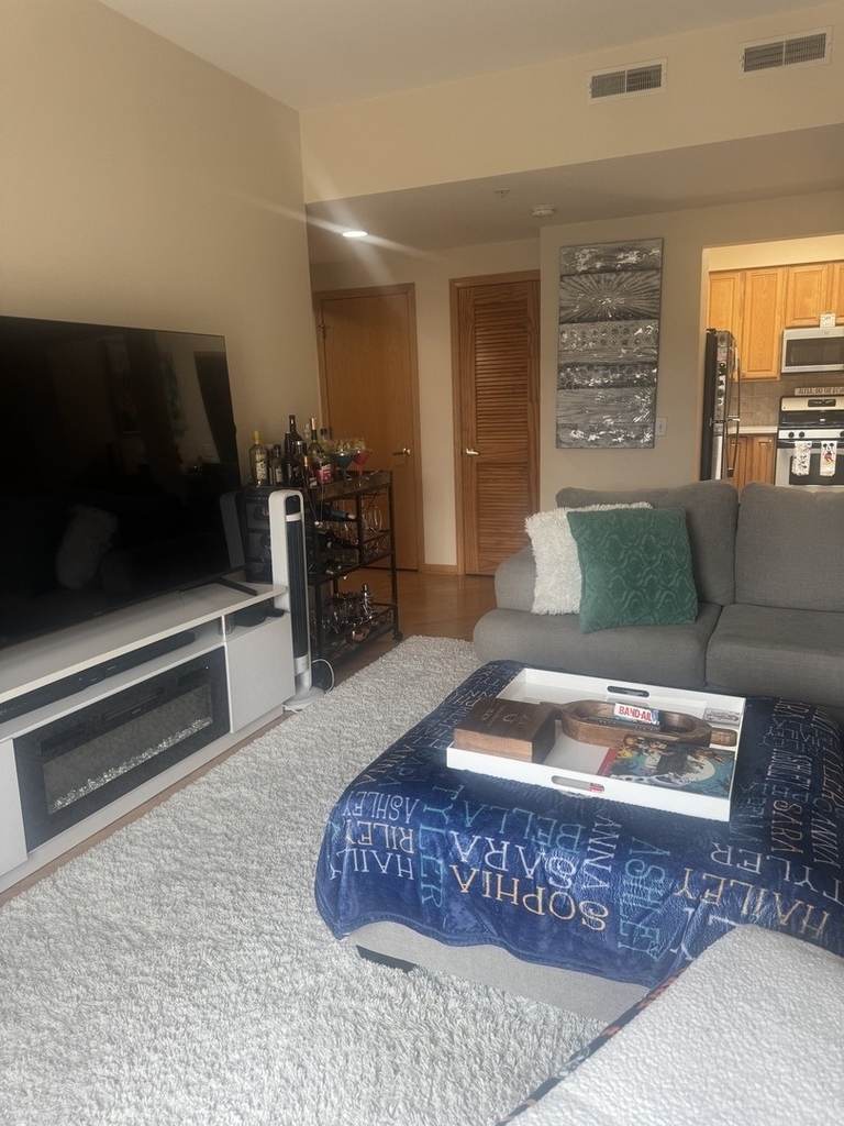 11 S Wille Street - Photo 2