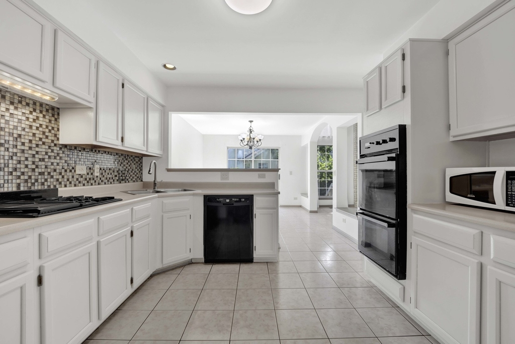 2164 Seaver Lane - Photo 8