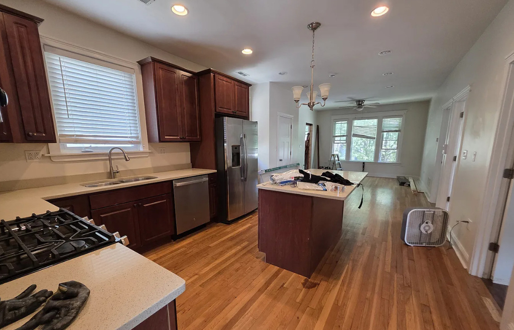 2343 W Winona Street - Photo 1