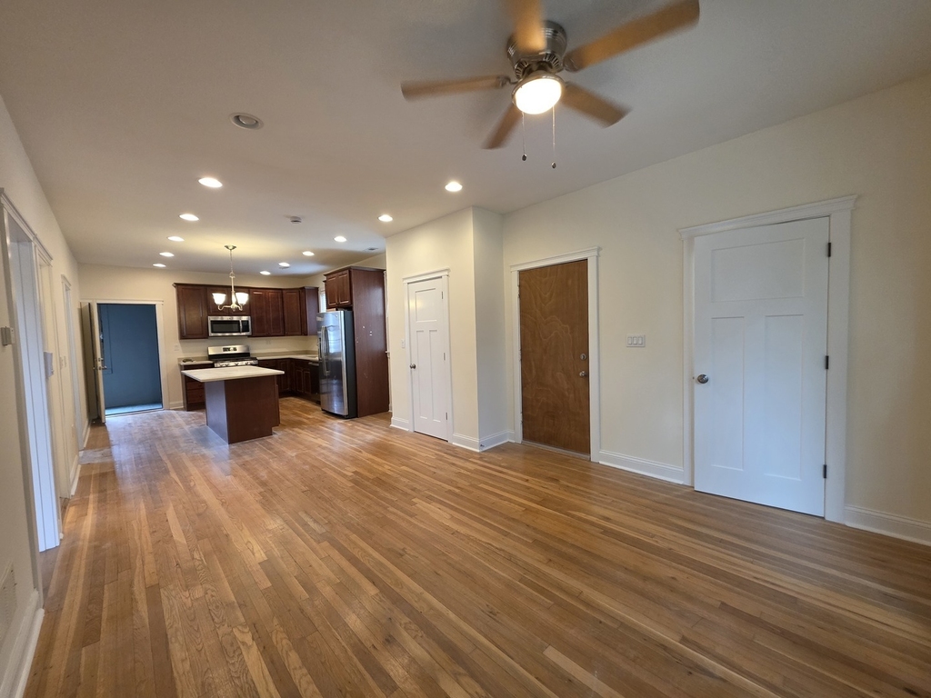 2343 W Winona Street - Photo 3
