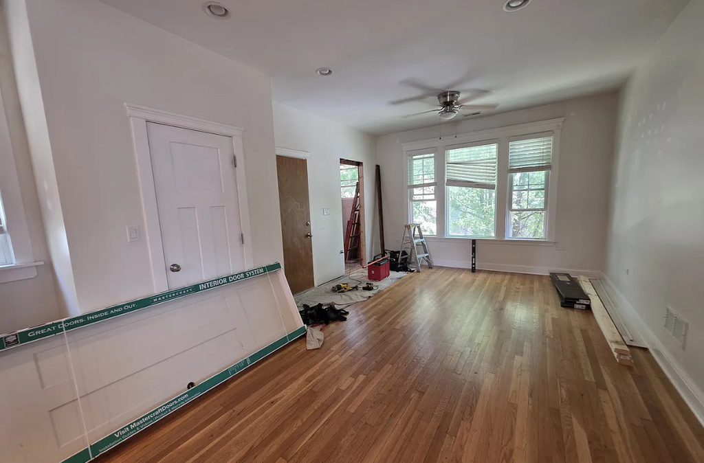 2343 W Winona Street - Photo 3