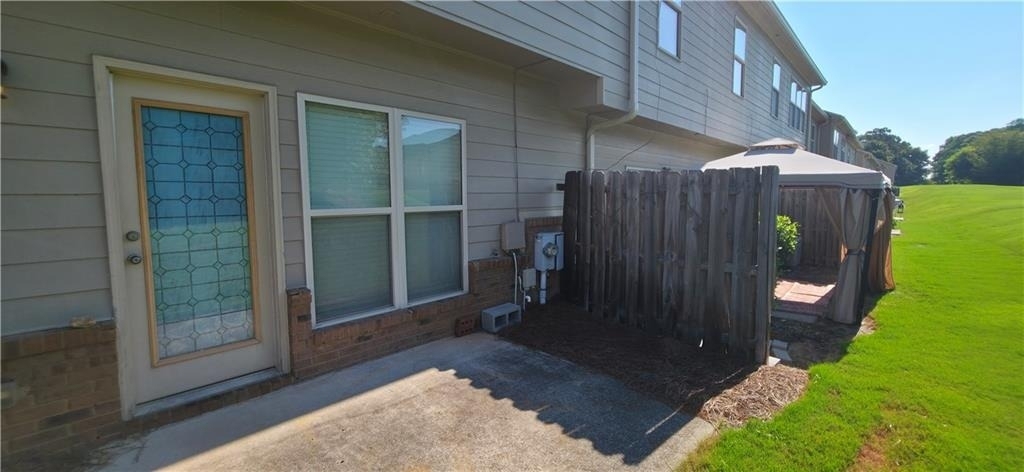 2200 Oakland Grove Place - Photo 15