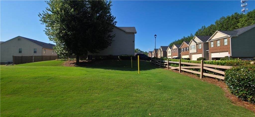 2200 Oakland Grove Place - Photo 14