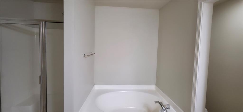 2200 Oakland Grove Place - Photo 11