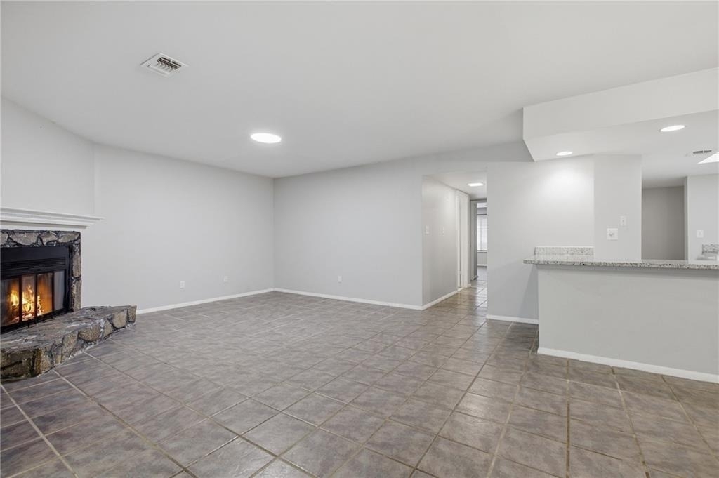 2183 Surrey Court Se - Photo 14