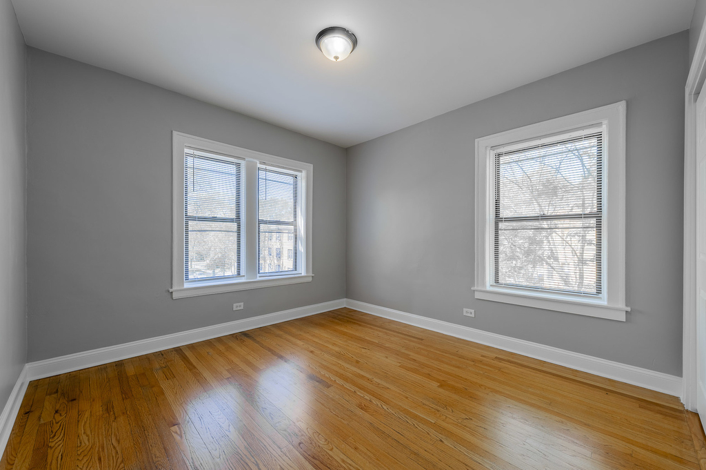 2056 W Arthur Avenue - Photo 5