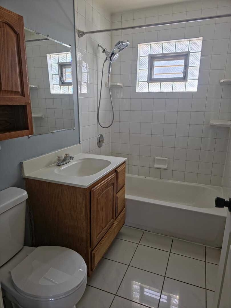 9154 Ridgeland Avenue - Photo 9