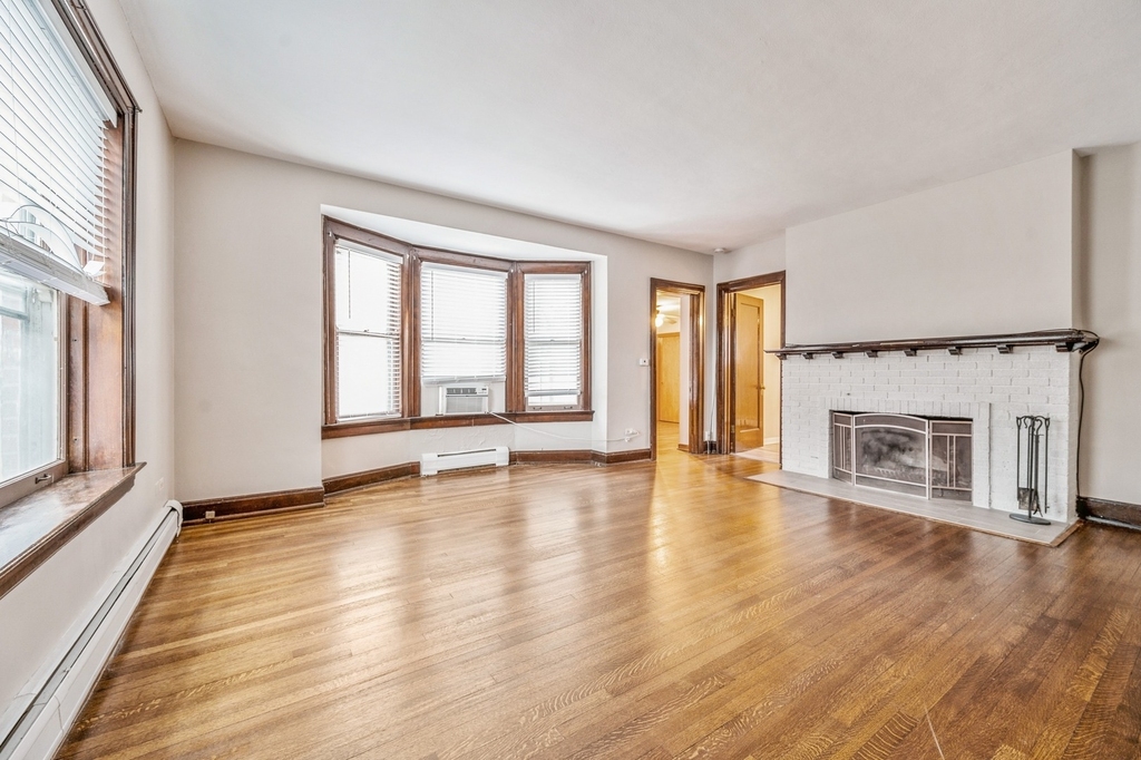 1660 2nd Street - Photo 3