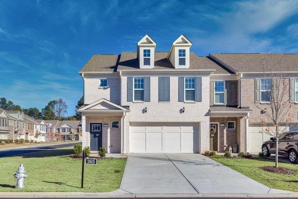 2615 Quaterdeck Drive - Photo 0