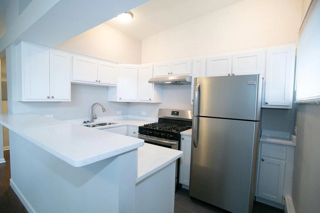 26 E Washington Avenue - Photo 2
