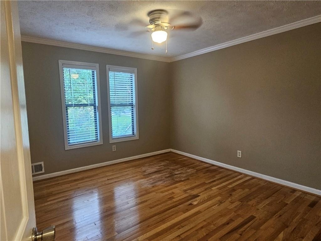 395 Monivea Lane - Photo 16