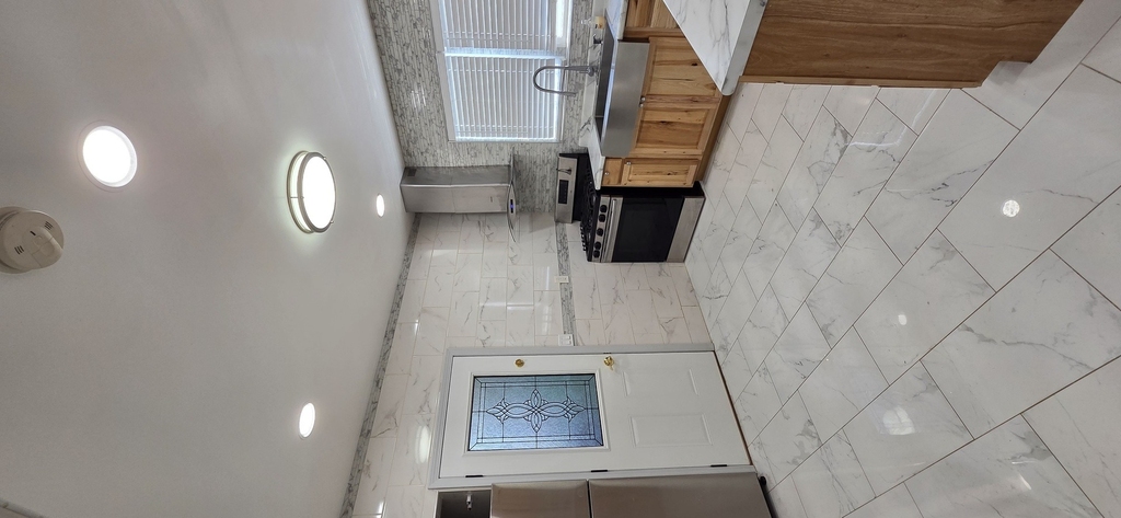 3327 S Austin Boulevard - Photo 6