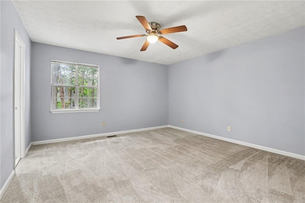 5582 Stonington Trace Parkway - Photo 11