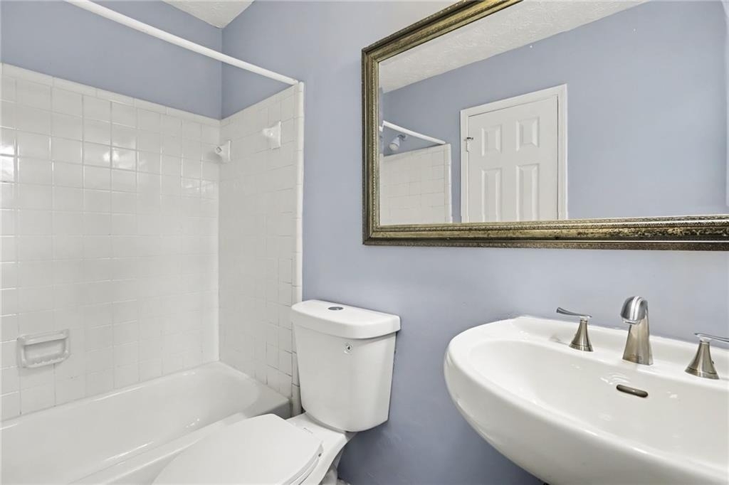 5582 Stonington Trace Parkway - Photo 13