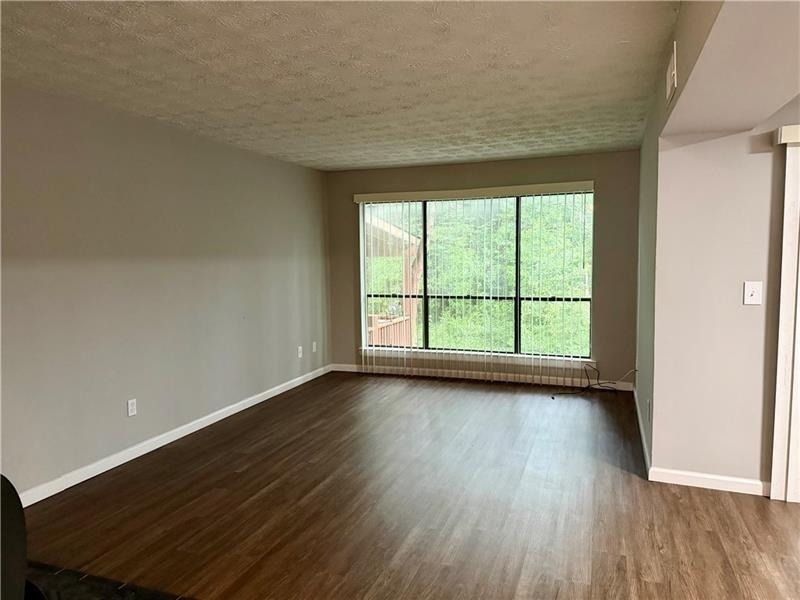 1059 Mariners Drive - Photo 9