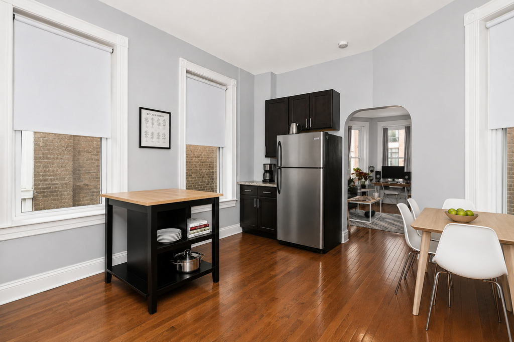 841 N Damen Avenue - Photo 6