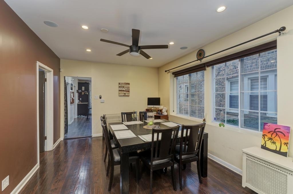 1941 N Harding Avenue - Photo 7