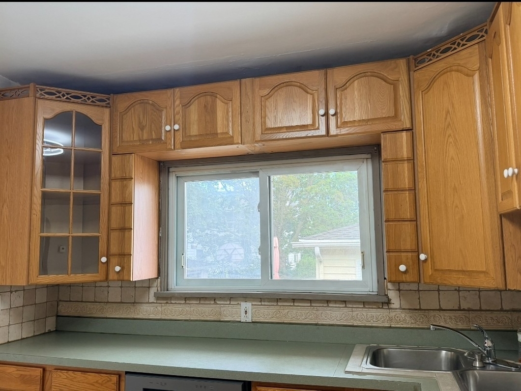 618 E 12th Street - Photo 14