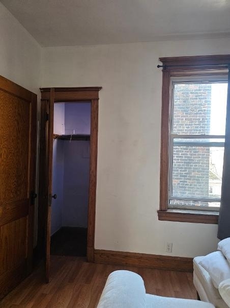 931 W 31st Street - Photo 2