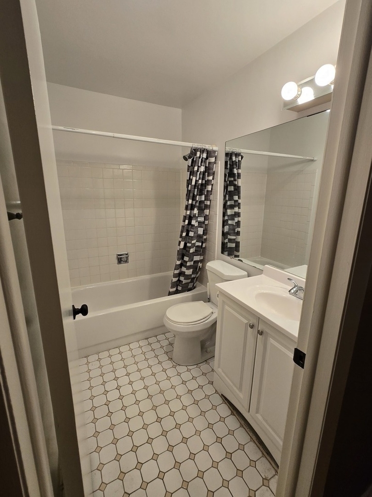314 Silverwood Court - Photo 13