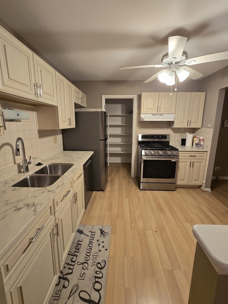314 Silverwood Court - Photo 6