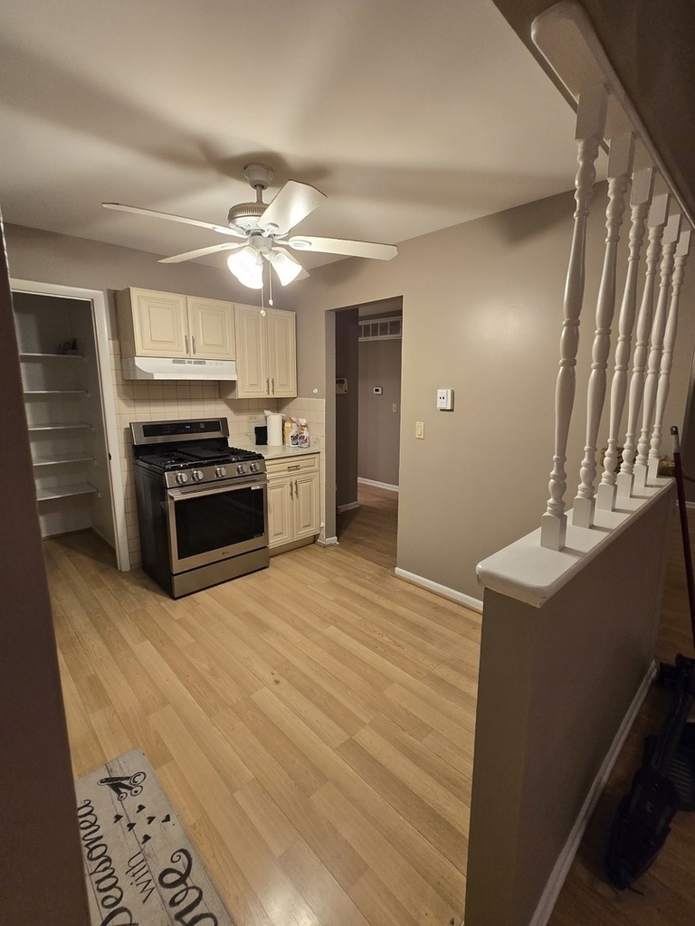314 Silverwood Court - Photo 9