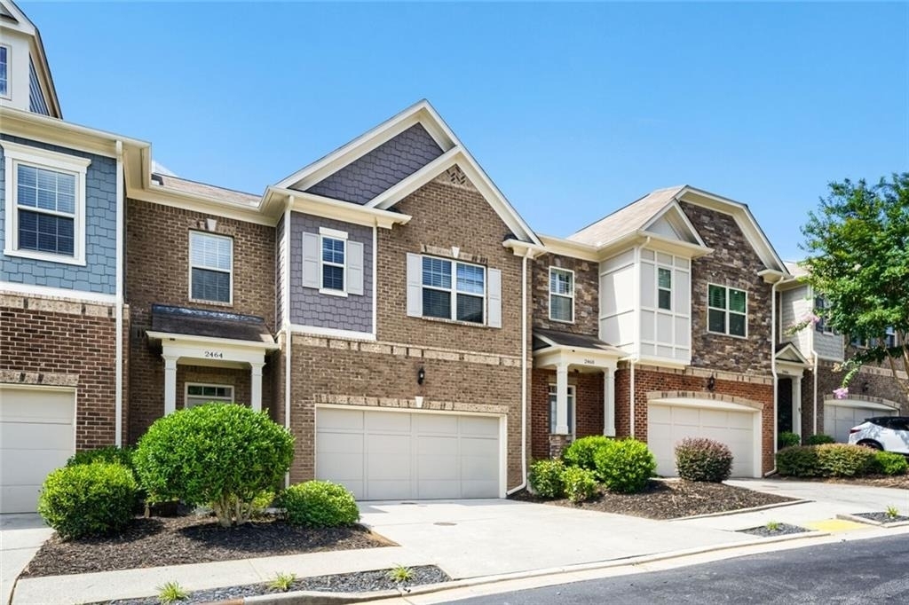 2464 Norwood Drive Se - Photo 2