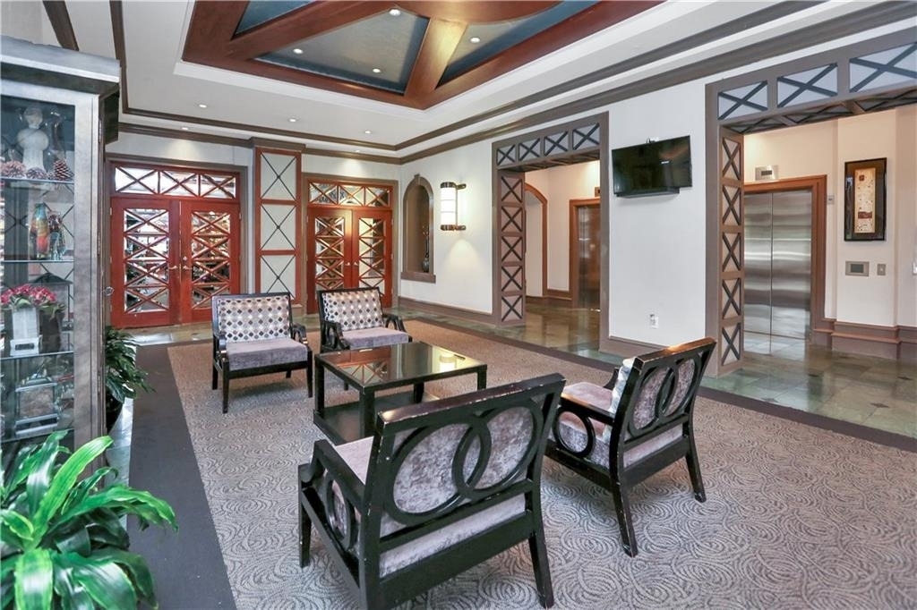 799 Hammond Drive - Photo 3