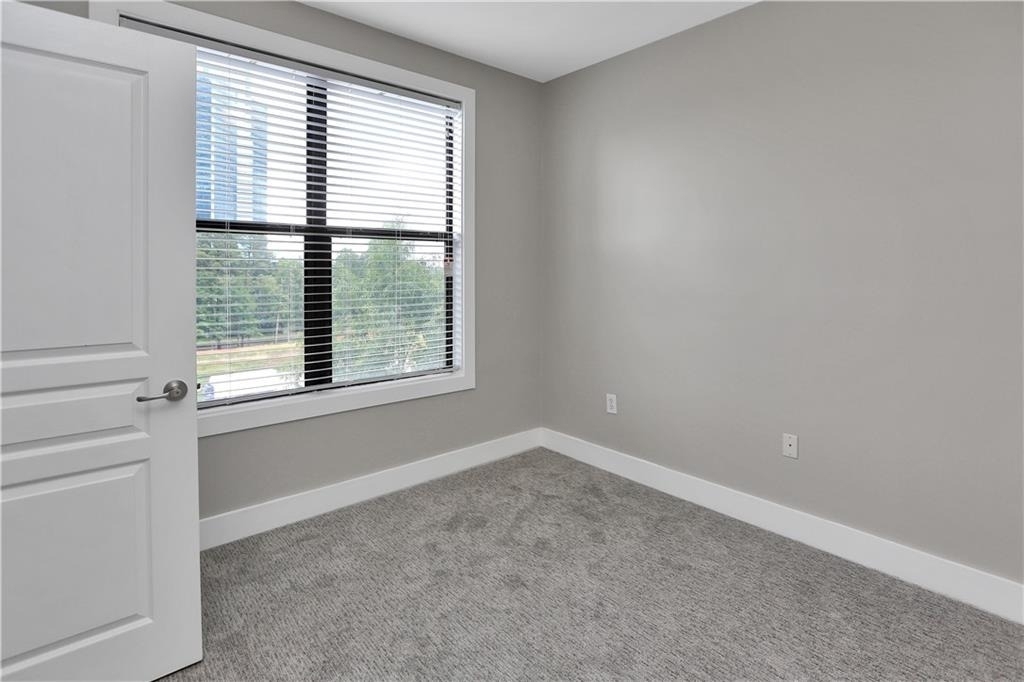 799 Hammond Drive - Photo 16