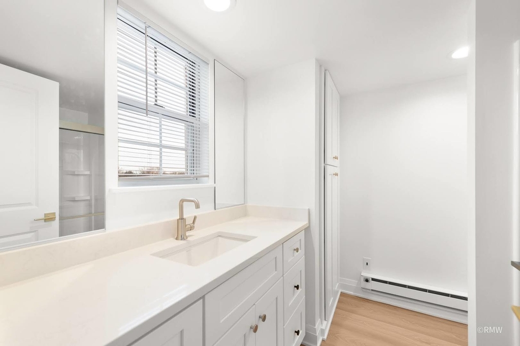 240 S Rush Street - Photo 11